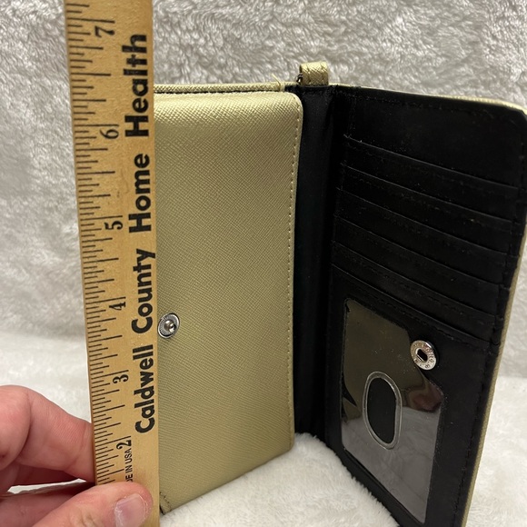 Beautiful Wallet - Picture 4 of 4